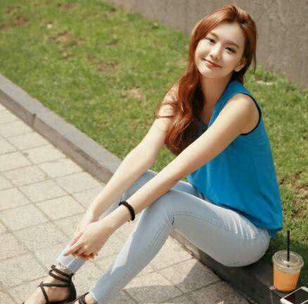 紧身裤修身的版型，释放强大气场，优雅又有女人味！