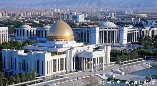 亚洲这一永久中立国,水电气都不收费,人均GDP却不到8千美元