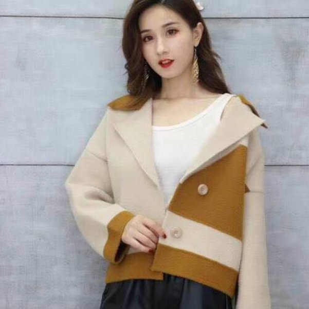 闺蜜真心太会搭配了，小开衫+连衣裙，修身又显年轻，优雅又大气