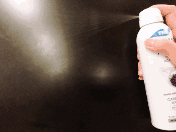 当身体乳喷遍全身，婴儿般的水润肌肤迅速封锁~