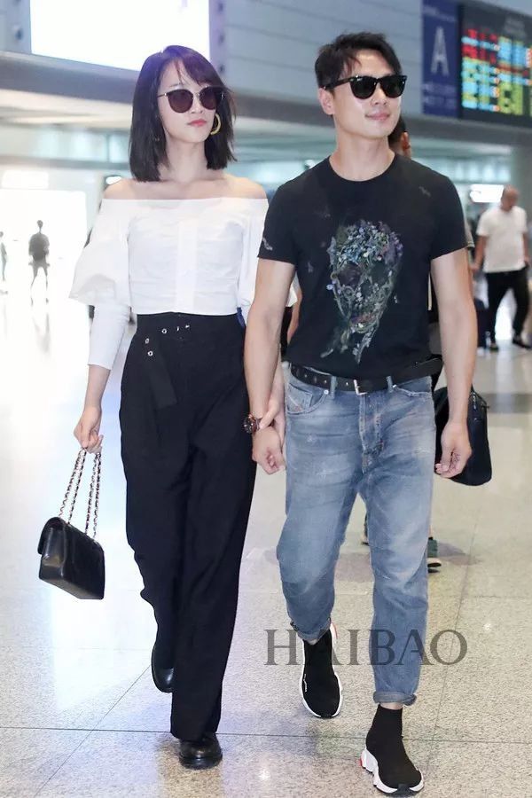 瘦回巅峰的赵薇年轻10岁!白百何这脸是怎么了?【海报街拍】