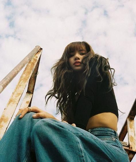  「拍摄」LISA推出的个人摄影集，你们抢到了吗？