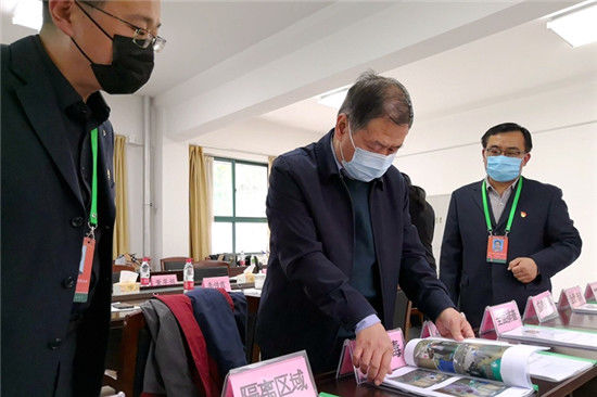 条件：济南中学通过开学核验已经具备开学条件