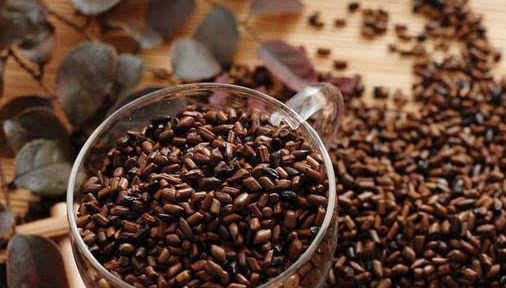  [种植]农村一种常见植物，可以降脂明目，加工成保健品价值高