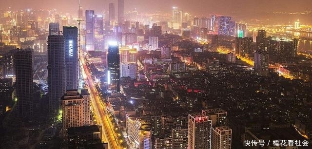 中国中部又添一“中心城市”，GDP增速惊人，或将超越武汉！