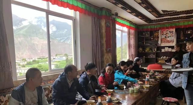 青藏线难，川藏线美，一入西藏误终身