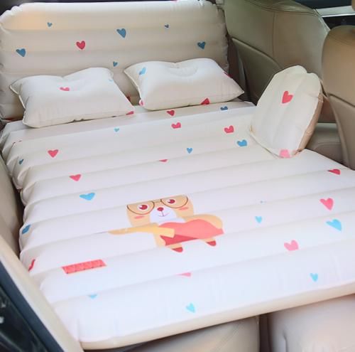 夜间跑高速还用近光灯？交警都忍不住要骂你：不懂开车就别上路