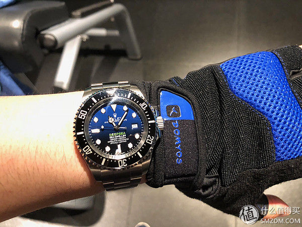 更深的蓝--劳力士Rolex D-bule渐变鬼王深潜表