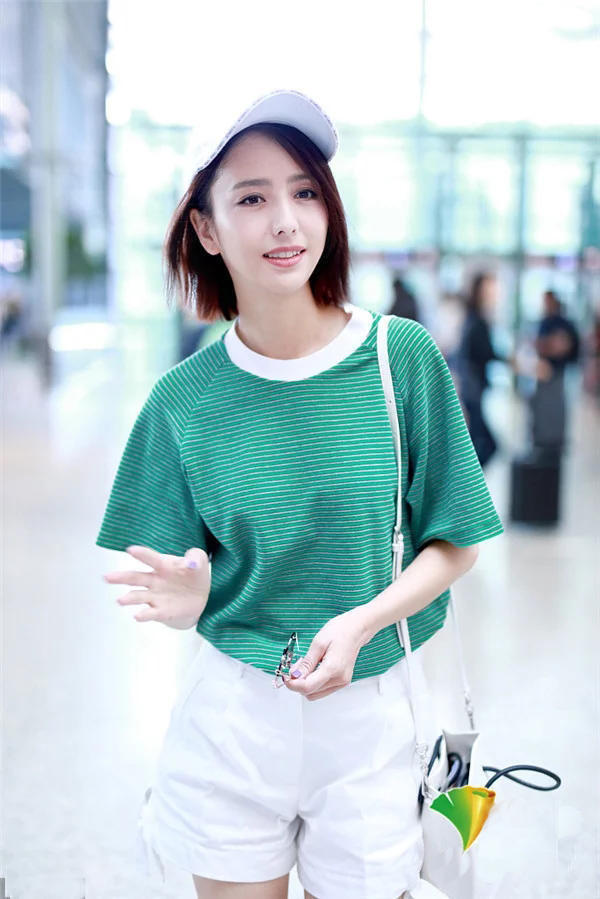 辣妈佟丽娅、霍思燕、杨幂个个穿越回少女时代，却最终输给了她