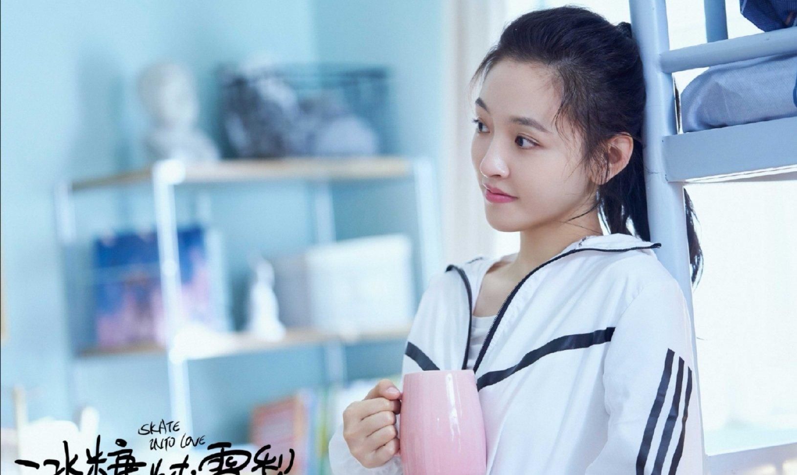  吴倩■《冰糖炖雪梨》两人准备甜蜜接吻，却被吴倩放屁打嗝搅局，笑喷了