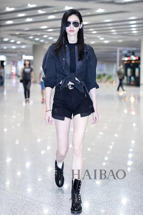 国模| 刘雯走起日系清新风，杜鹃依然气质范儿十足!