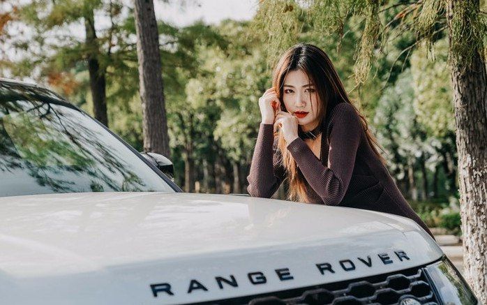 平行车路虎揽胜运动款