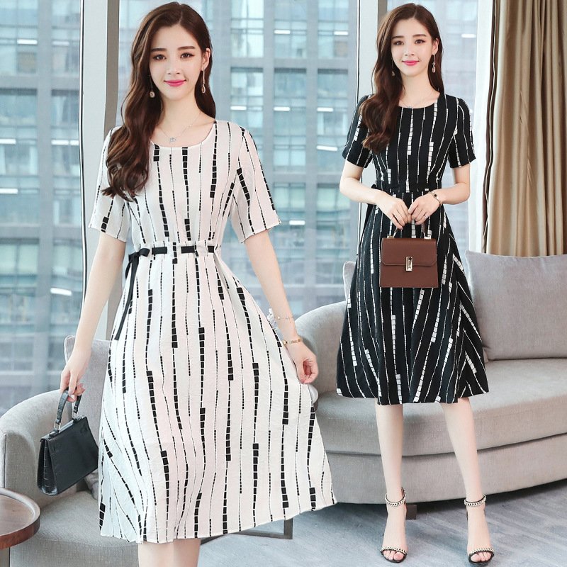 周末去海边，我穿这“女神裙”，美得路人不看比基尼美女竟都看我