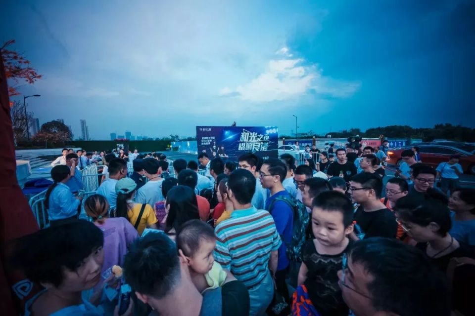 良渚TOD之上,这座“光之艺术馆”,再度“吸睛”无数!