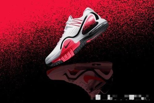  『低调』Nike跑鞋迎来新的革命，搭配当家科技气垫，低调发售！