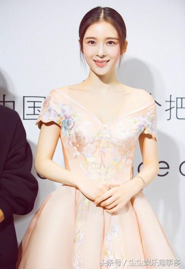 赵韩樱子仙女裙来袭，每一款都让你变成美艳小妖精!