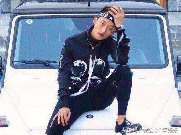 快手祁天道遭哈尔滨小松实名举报教坏青少年 网友：速封杀