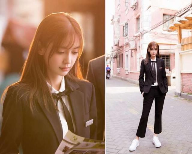 杨颖这晚礼服厉害了，本以为是秀腿可当她转身，网友视线直逼美背