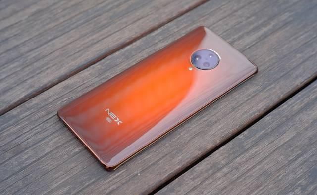  [瀑布屏]NEX 3S感受：高雅飞瀑屏 长相就是说公平正义