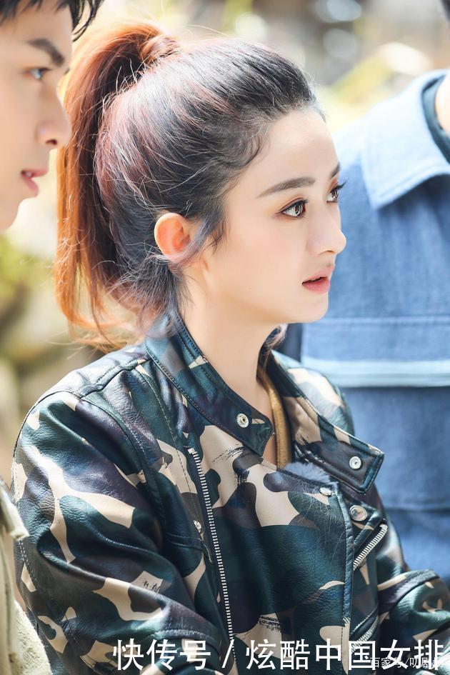  『少女』圆脸赵丽颖撞上谭松韵，同扎马尾，这才是“少女脸”的最高级形式