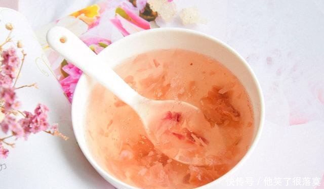  『将雪燕』“天然玻尿酸”被找到，早晚吃一点，补水抗皱，小脸顺滑又水润！