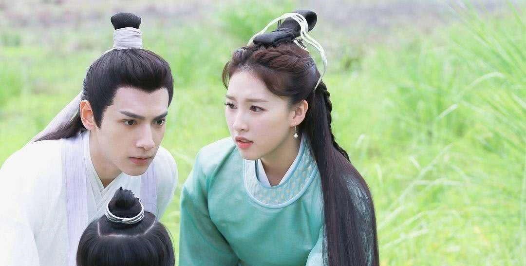 邝露■怪不得觉得《香蜜》的邝露仙子很眼熟，她竟出演过《微微一笑》？