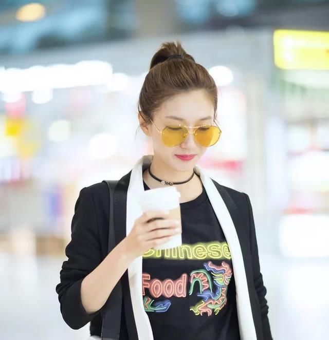  「踏春」4月踏春怎么穿？收下这些旅行穿搭idea，回头率翻倍