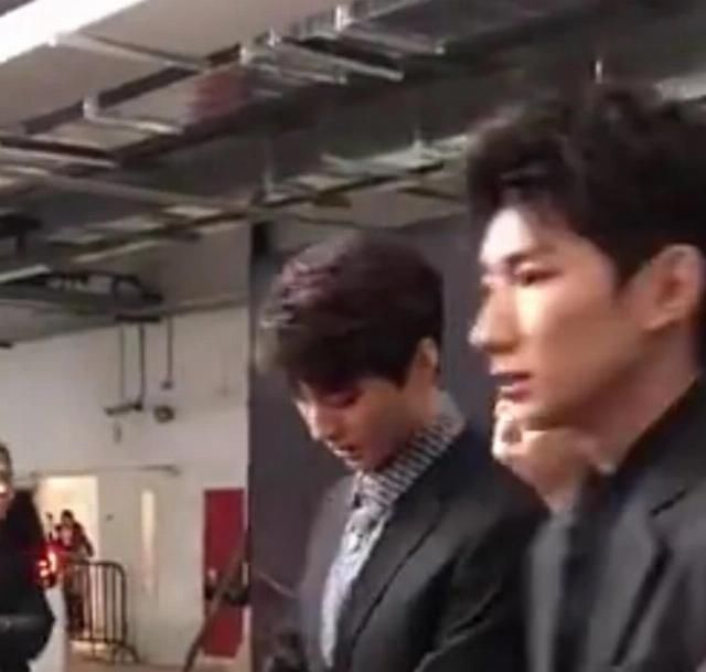 怎样才能当上明星