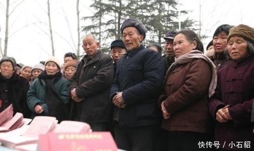  【明年】国家不再“手软”, 明年起4类村干部列入清退名单, 农民