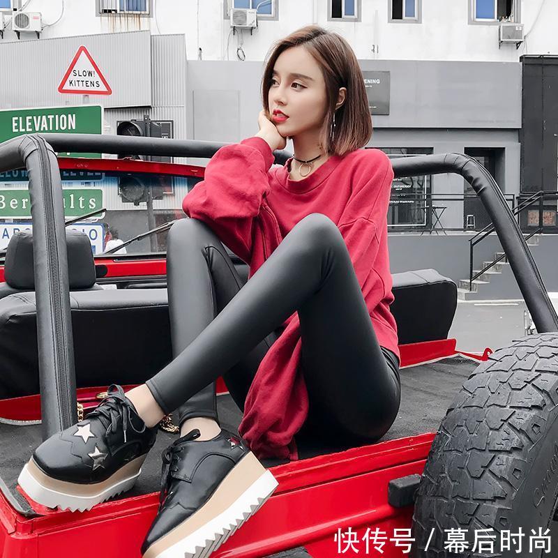 很有亮点的时尚的皮裤姐妹, 走哪都带着强大的气场!