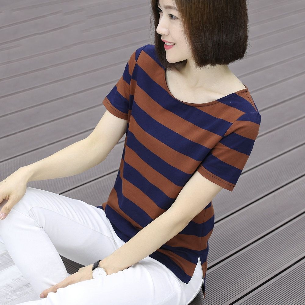 现在特流行这样穿:”裤子失踪“穿，宽松T恤+短裤，时尚时尚