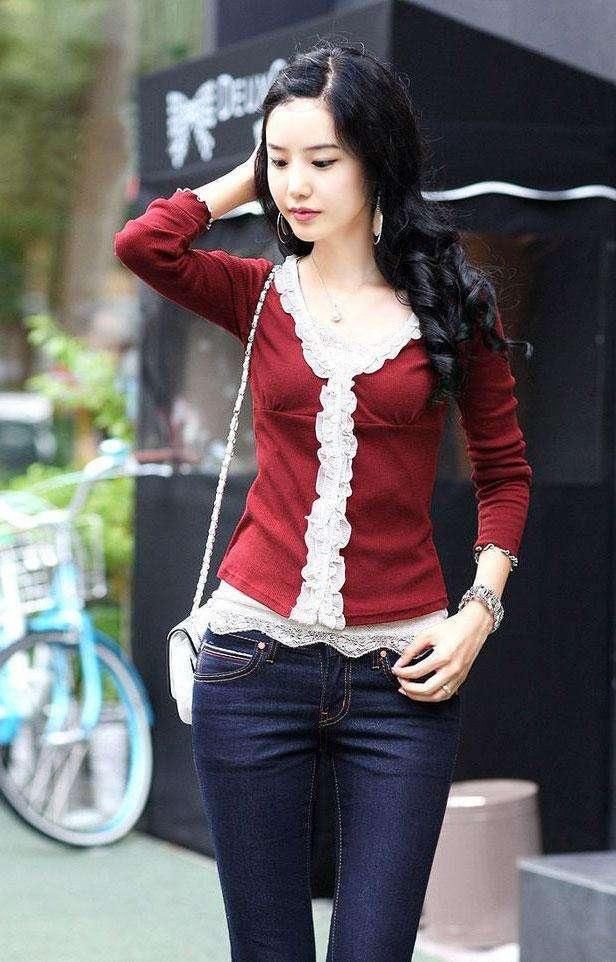 紧身裤很美很迷人，非常洒脱随性，简洁大方彰显时尚魅力！