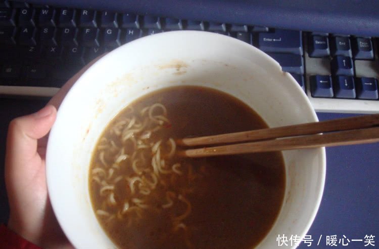 为何方便面不能成救灾首选？老兵的话是亮点，网友：被骗20年！