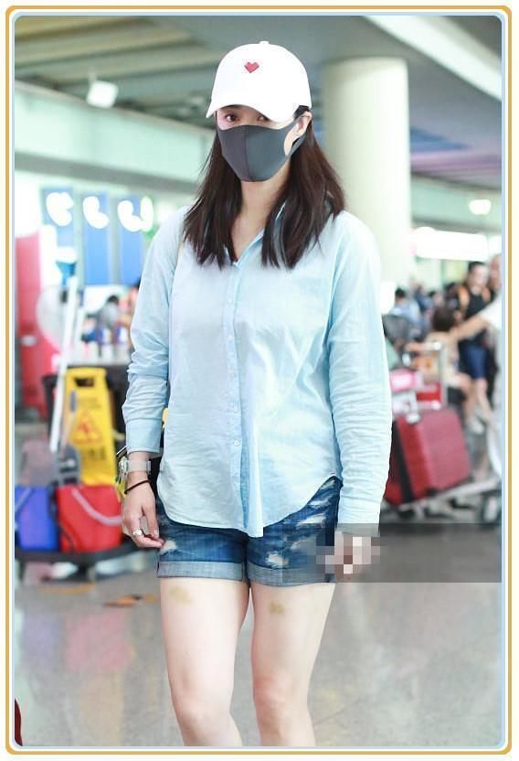 看了蒋欣的短裤，再看看鲁豫，网友直呼：就算骨瘦如柴我也要减肥