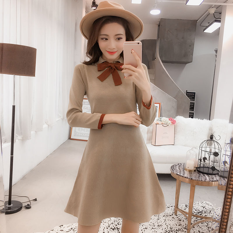 小姐姐,你真会打扮!穿这样的洋气秋装,可爱时尚完全藏不住