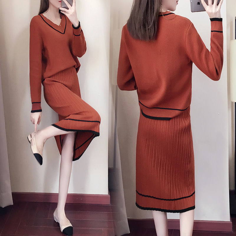 中秋节，这套装必须要买2件，特适合40-50岁女人，显嫩洋气