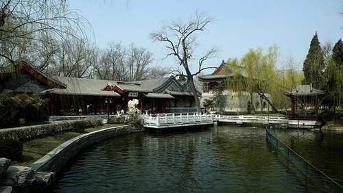 中国最出名的宾馆，有武警24小时站岗，但不是有钱就能入住的