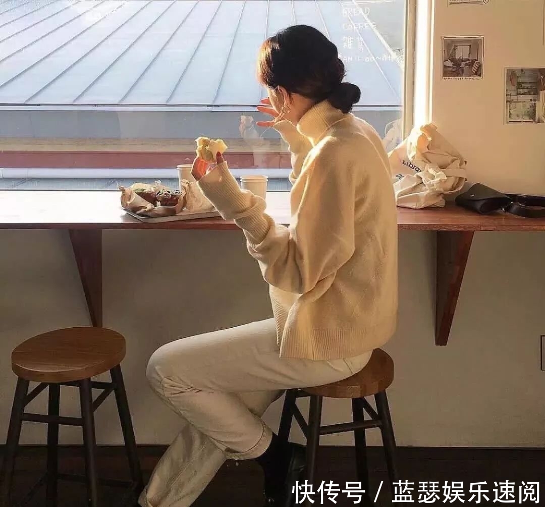  『与奶奶裤』别再穿阔腿裤了！2020最流行的“奶奶裤”才是真时髦！