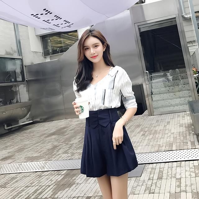 精致女人早就不买连衣裙，时下流行这几款套装，穿上美翻全场~