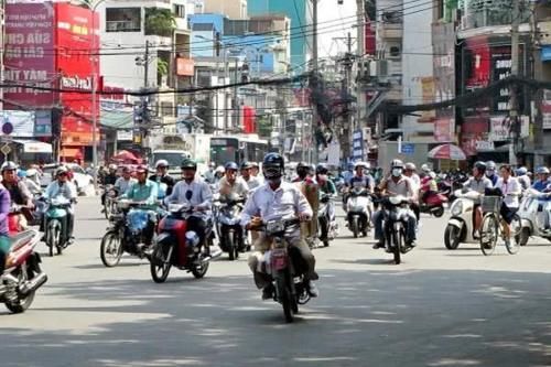 旅游人数激增，为何中国游客都喜欢去越南？美女导游解释原因