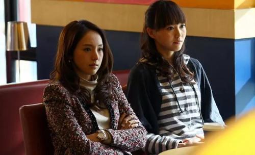 她竟是形婚？两人共享金主爸爸？抢唐嫣男友，开撕谢娜闺蜜，为出