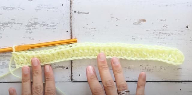  #融入#这样的钩针衫时尚又洋气，大胆融入自己喜欢的配色，彩虹衣教程