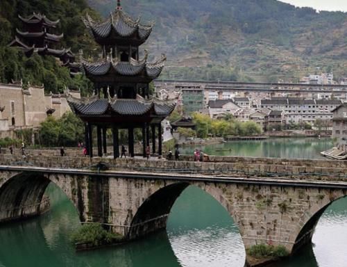 贵州深山有座千年古镇，美景比肩凤凰古城，游玩不用钱却鲜为人知