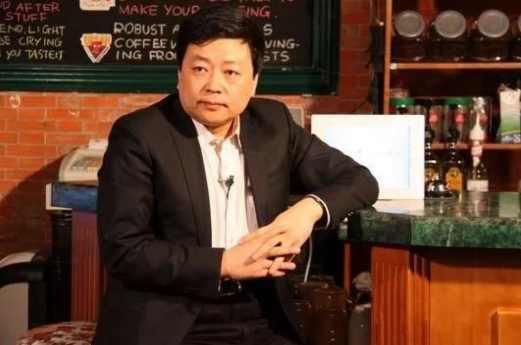 王局称已知道答案，发胡洁起诉和唐爽应诉声明，配文“一声叹息”