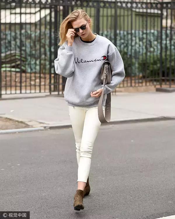 你知道有一种短裙叫“要走光”么?