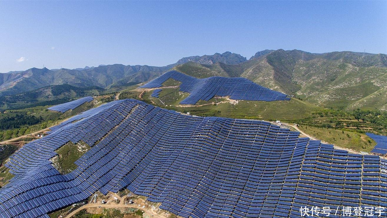  绵延：全球最大光伏电站，耗资88亿，绵延40公里全是光伏板！