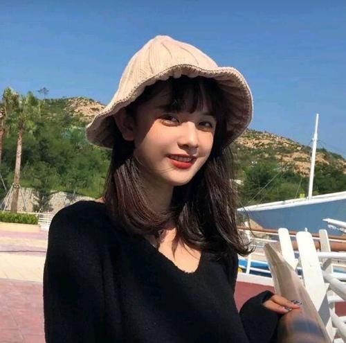  「气质」适合12星座女的发型推荐，改变自己从“头”开始