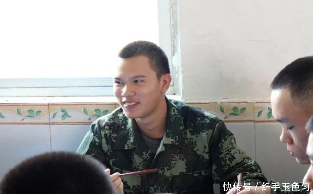  [广西]刚刚，武警广西总队首批新兵入营！