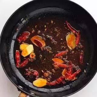 『辣椒』听说鸭脖和鸡爪是绝配……正宗秘方来袭，太过瘾！