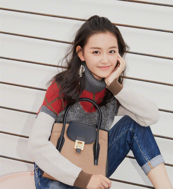 看《天坑鹰猎》，帮王俊凯挑选女朋友